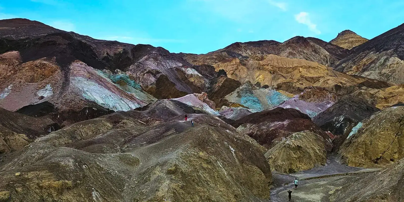 Mineral colors in eroded hills